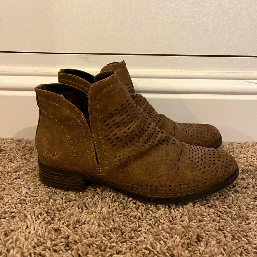 Blowfish, Brown distressed vegan leather ankle boots, size 10